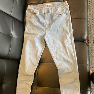 High Rise Levi Supper Skinny Jeans